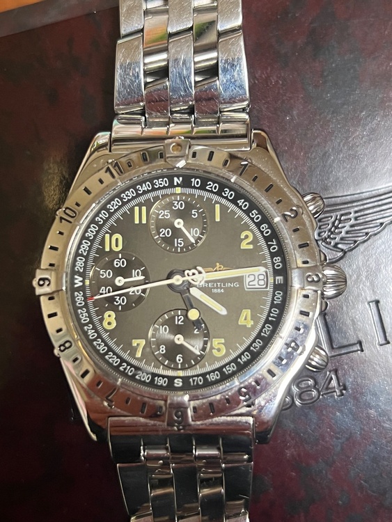 ブライトリング クロノマット A2004（高級時計）の商品画像 - 査定依頼日：2026年1月4日 - 最高査定価格：320,000円