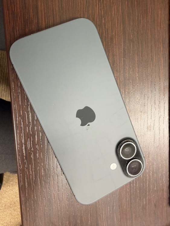 iPhone iPhone 17 256GB SIMフリー（スマホ）の商品画像 - 査定依頼日：2026年7月10日 - 最高査定価格：98,000円