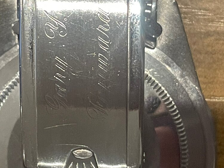 Rolex GMTマスター（高級時計）の商品画像 - 査定依頼日：2025年3月14日 - 最高査定価格：2,000,000円