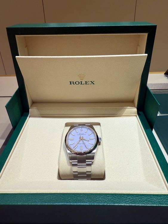 ロレックス パーペチュアル 134300（高級時計）の商品画像 - 査定依頼日：2025年12月16日 - 最高査定価格：1,850,000円