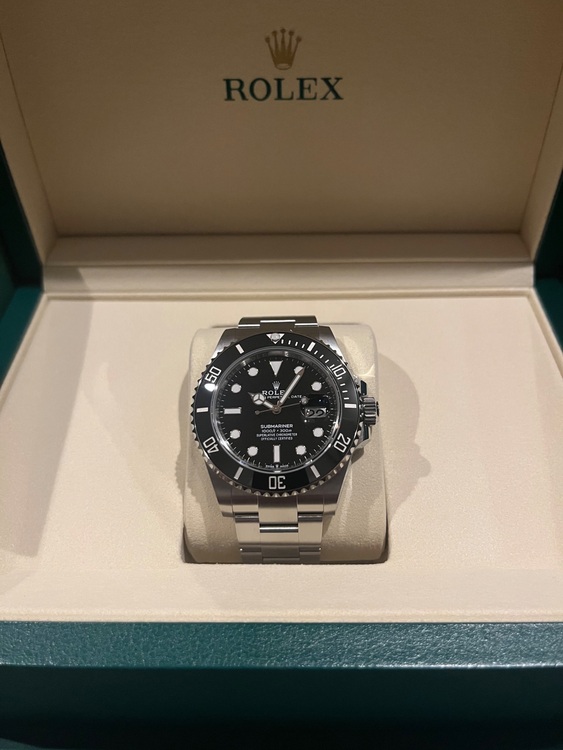 サブマリーナデイト（高級時計）の商品画像 - 査定依頼日：2025年6月25日 - 最高査定価格：2,130,000円
