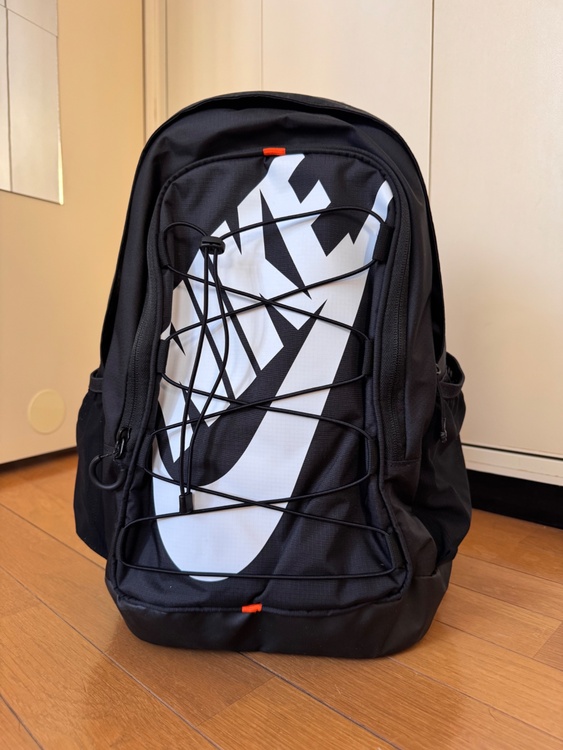 ナイキ ヘイワード バックパック 26L 黒（その他のスポーツ用品）の商品画像 - 査定依頼日：2025年12月13日 - 最高査定価格：2,000円