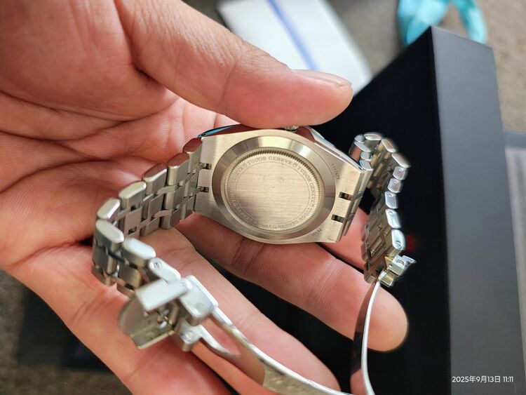 チューダー その他 M28500-0003（高級時計）の商品画像 - 査定依頼日：2025年9月13日 - 最高査定価格：240,000円