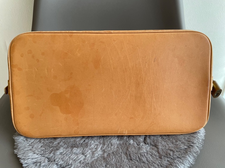 ルイヴィトン アルマ （ブランドバッグ）の商品画像 - 査定依頼日：2025年9月26日 - 最高査定価格：68,000円