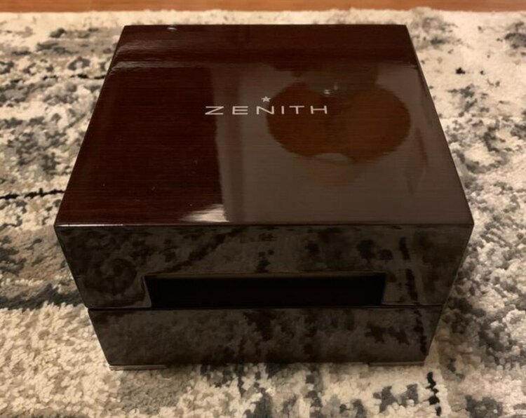 エル・プリメロ クロノマスター オープン（高級時計）の商品画像 - 査定依頼日：2025年4月29日 - 最高査定価格：510,000円