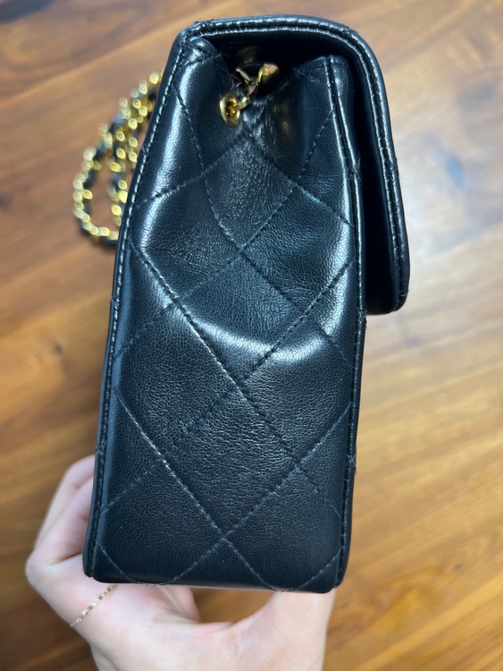 シャネルミニマトラッセ ラムスキン（ブランドバッグ）の商品画像 - 査定依頼日：2025年6月26日 - 最高査定価格：450,000円