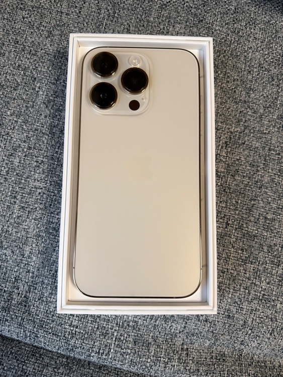 iPhone 14 Pro 1TB SIMフリー（スマホ）の商品画像 - 査定依頼日：2026年4月26日 - 最高査定価格：78,000円