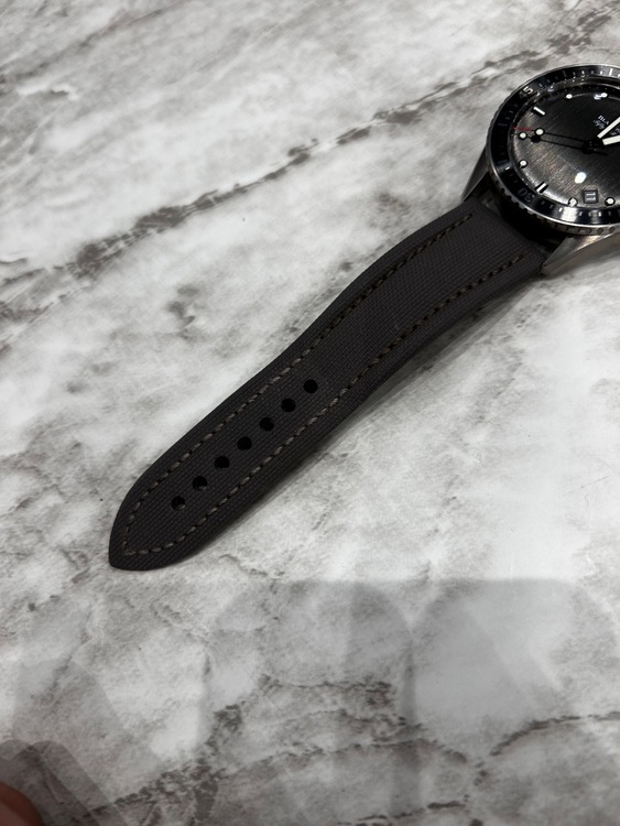 フィフティファゾスム バチスカーフ（高級時計）の商品画像 - 査定依頼日：2025年6月21日 - 最高査定価格：750,000円