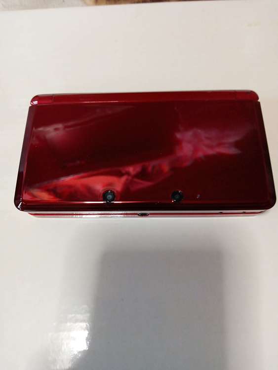 ニンテンドー3DS本体 フレアレッド（ゲーム機本体・ゲームソフト）の商品画像 - 査定依頼日：2022年9月7日 - 最高査定価格：1,500円