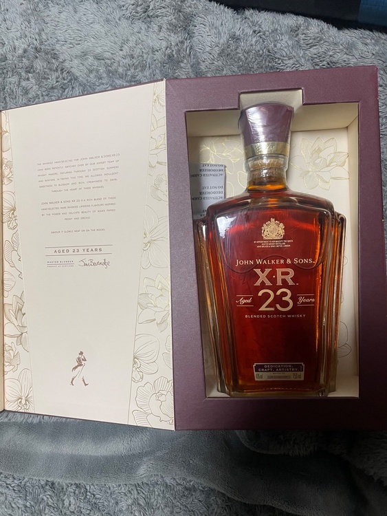 john walker & song XR aged 23 years（お酒）の商品画像 - 査定依頼日：2026年7月25日 - 最高査定価格：8,000円