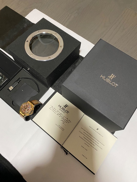 ウブロ ビックバン 341.PX.7918.PR.1979　（高級時計）の商品画像 - 査定依頼日：2025年6月11日 - 最高査定価格：2,400,000円