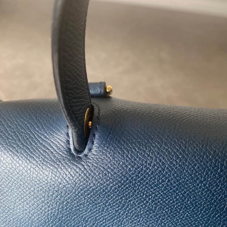 セリーヌ　ベルトバッグ（ブランドバッグ）の商品画像 - 査定依頼日：2025年9月18日 - 最高査定価格：80,000円