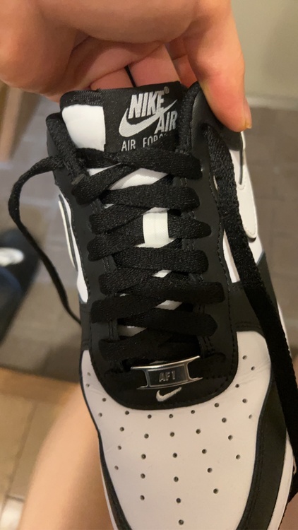 ナイキエアフォース1’07（古着・ファッション）の商品画像 - 査定依頼日：2026年4月14日 - 最高査定価格：4,000円