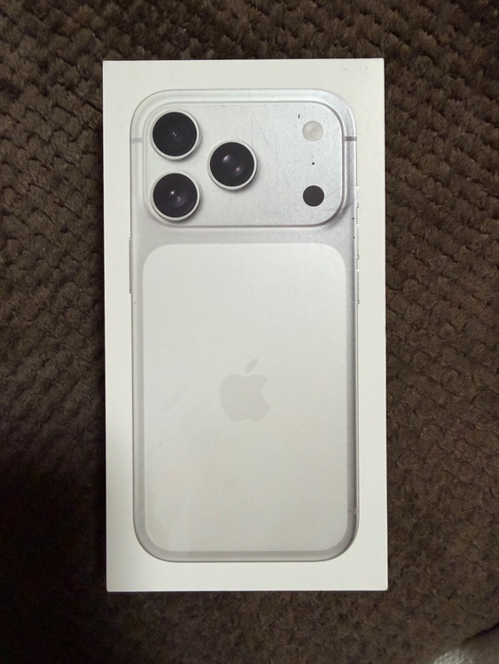 iPhone 17 Pro 256GB au（スマホ）の商品画像 - 査定依頼日：2026年2月15日 - 最高査定価格：150,000円