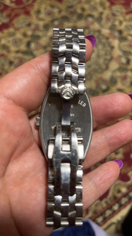 フランクミュラー その他 585（高級時計）の商品画像 - 査定依頼日：2025年6月9日 - 最高査定価格：500,000円