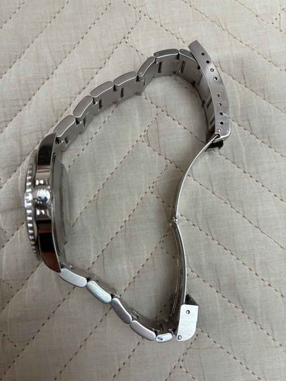 ロレックス サブマリーナー 1661（高級時計）の商品画像 - 査定依頼日：2026年4月22日 - 最高査定価格：1,600,000円