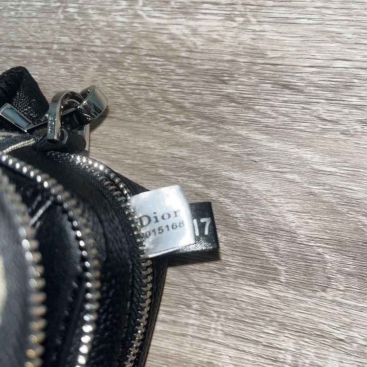 ディオール  （ブランドバッグ）の商品画像 - 査定依頼日：2026年1月31日 - 最高査定価格：100,000円