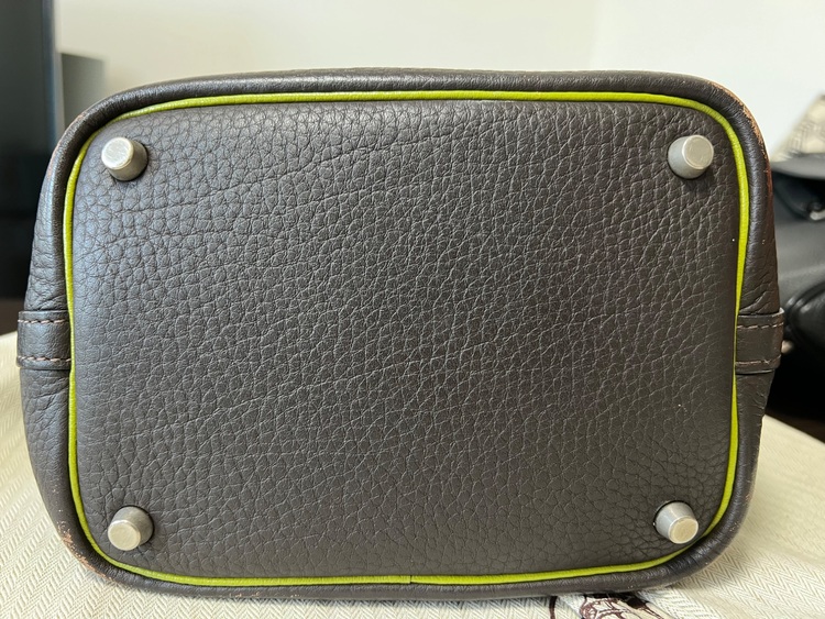 ピコタンタッチ茶トリヨンクレマンス（ブランドバッグ）の商品画像 - 査定依頼日：2025年7月30日 - 最高査定価格：150,000円