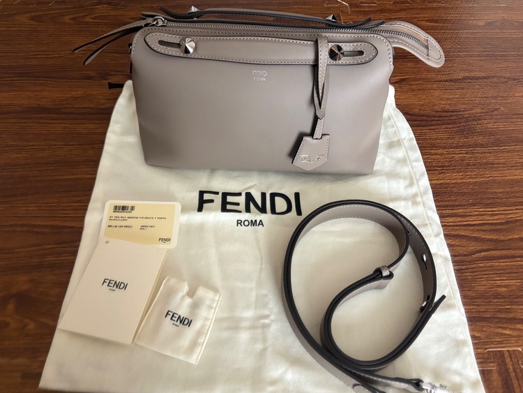 フェンディ（ブランドバッグ）の商品画像 - 査定依頼日：2026年10月11日 - 最高査定価格：90,000円