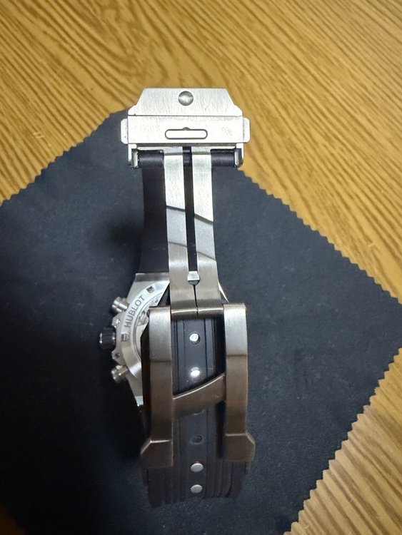 ウブロ ビックバン （高級時計）の商品画像 - 査定依頼日：2026年2月14日 - 最高査定価格：1,275,000円