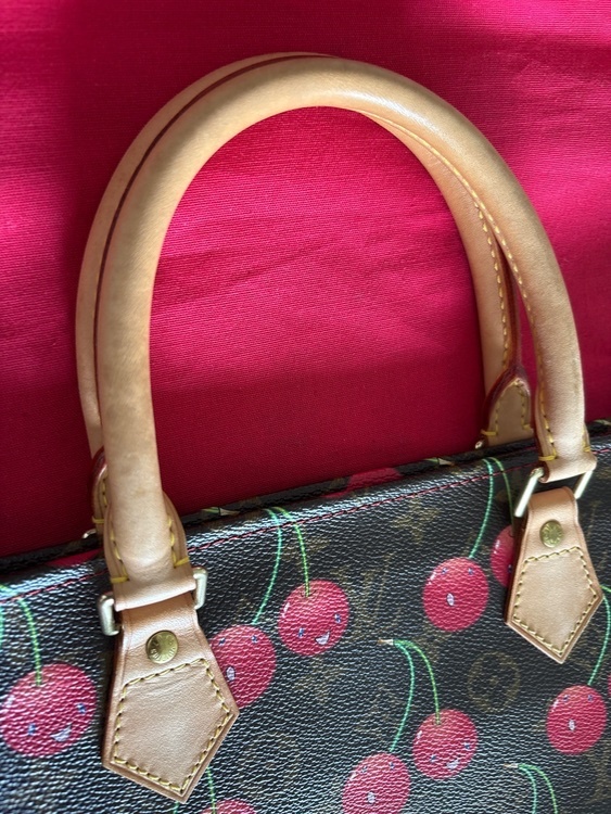 チェリーサックプラトートバッグ（ブランドバッグ）の商品画像 - 査定依頼日：2025年12月10日 - 最高査定価格：320,000円