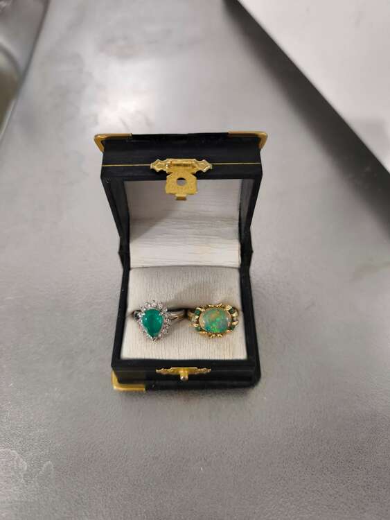 不明（宝石）の商品画像 - 査定依頼日：2025年3月21日 - 最高査定価格：100,000円