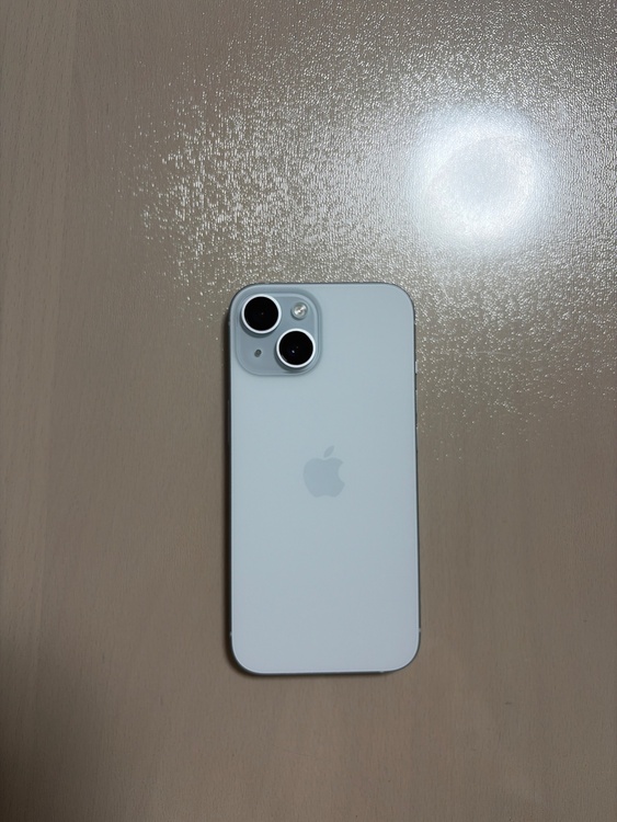 iPhone iPhone 15 256GB SIMフリー（スマホ）の商品画像 - 査定依頼日：2026年7月12日 - 最高査定価格：69,000円