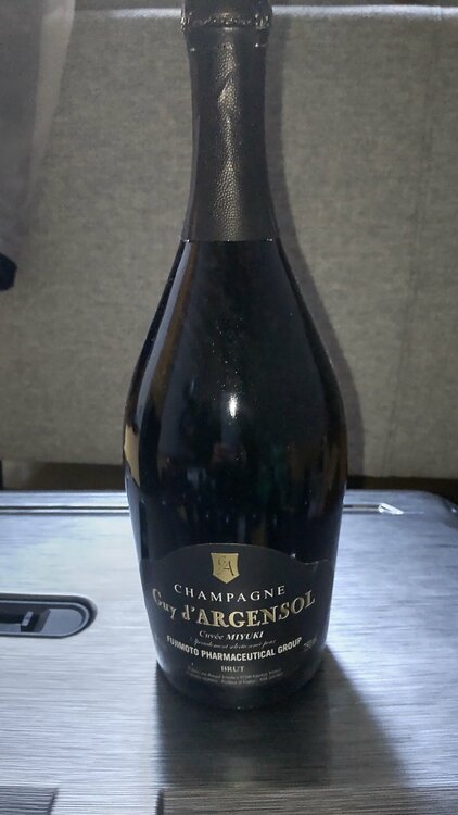 シャンパン シャンパン(その他) （お酒）の商品画像 - 査定依頼日：2026年3月13日 - 最高査定価格：1,000円