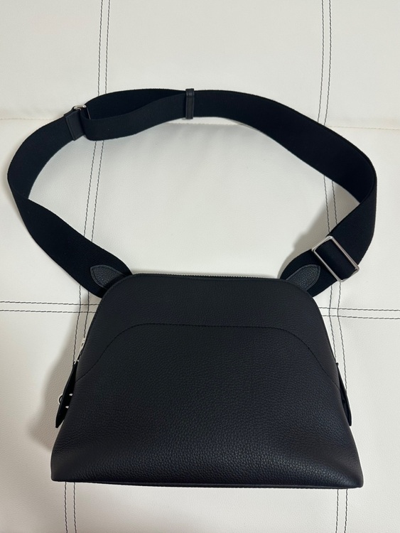 ボリード メッセンジャー（ブランドバッグ）の商品画像 - 査定依頼日：2025年11月16日 - 最高査定価格：900,000円