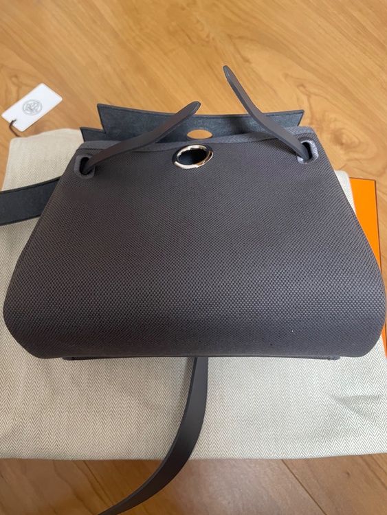 エールバッグジップミニ 20（ブランドバッグ）の商品画像 - 査定依頼日：2026年3月31日 - 最高査定価格：510,000円