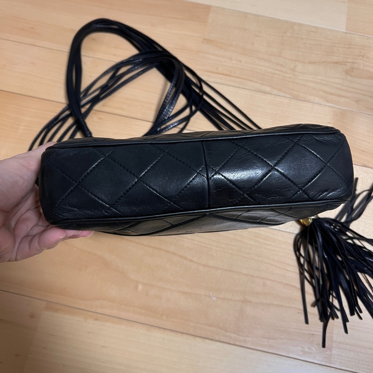 フリンジショルダーバッグ（ブランドバッグ）の商品画像 - 査定依頼日：2025年9月29日 - 最高査定価格：170,000円