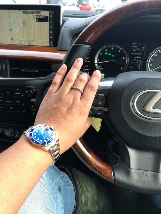 ロレックス サブマリーナー  116613LB （高級時計）の商品画像 - 査定依頼日：2026年3月24日 - 最高査定価格：2,300,000円