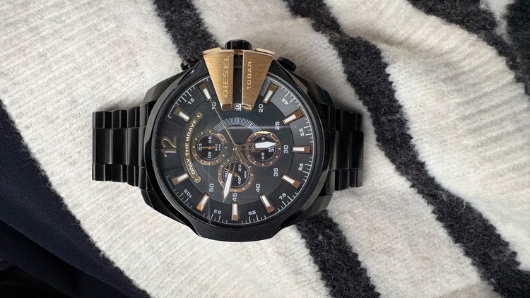 その他 その他 DIESEL 10（高級時計）の商品画像 - 査定依頼日：2026年3月30日 - 最高査定価格：100,000円