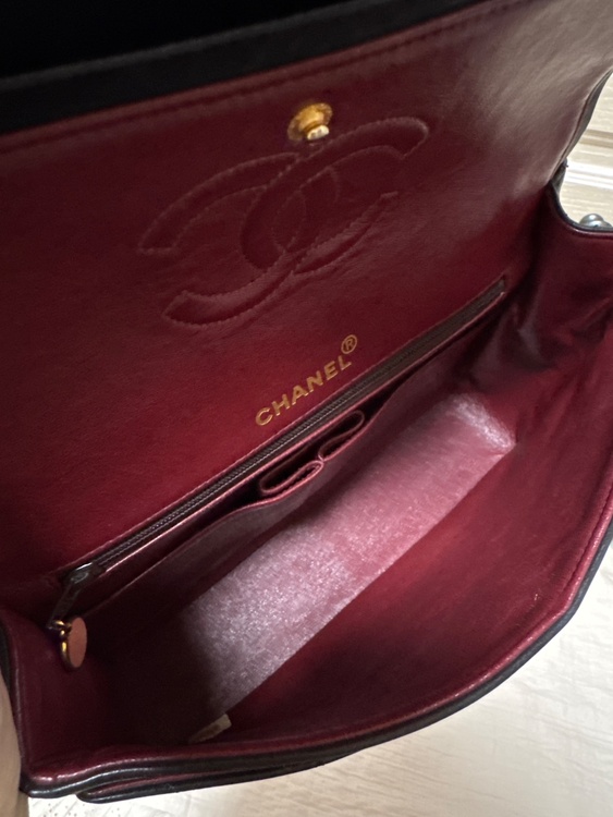 ダブルフラップマトラッセ25（ブランドバッグ）の商品画像 - 査定依頼日：2026年2月21日 - 最高査定価格：400,000円