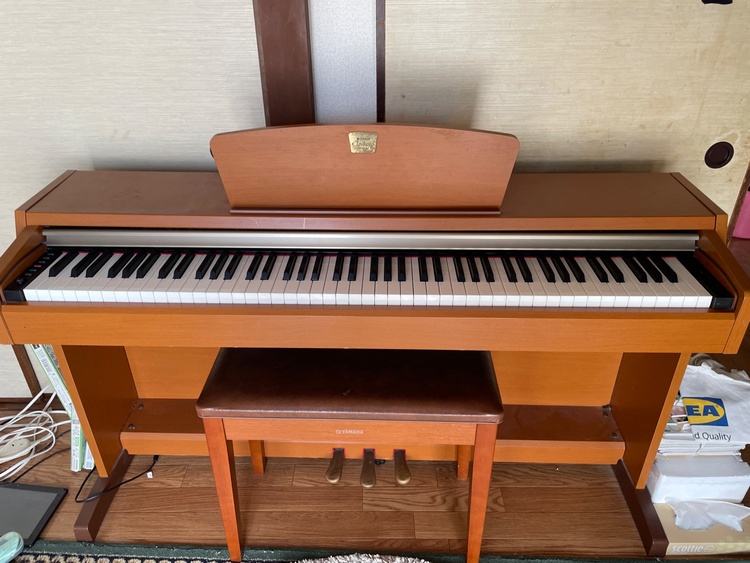 CLP－220（ピアノ・楽器・PA機材）の商品画像 - 査定依頼日：2026年5月14日 - 最高査定価格：10,000円