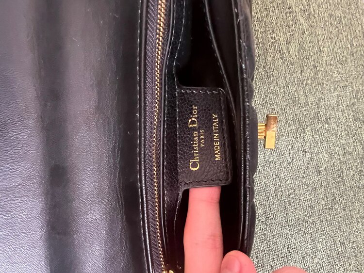 ディオール  （ブランドバッグ）の商品画像 - 査定依頼日：2025年2月21日 - 最高査定価格：250,000円