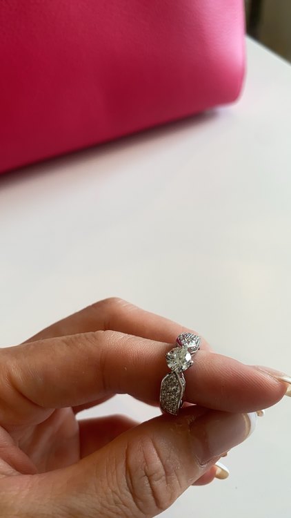 ショーメ　プリュムマルチ（金・貴金属）の商品画像 - 査定依頼日：2022年9月22日 - 最高査定価格：150,000円