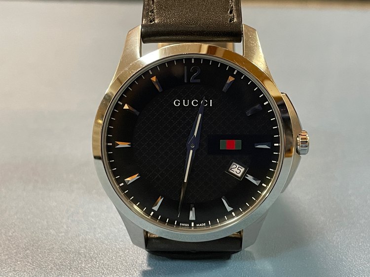GUCCI クォーツ メンズ腕時計 YA126.3（古着・ファッション）の商品画像 - 査定依頼日：2023年1月26日