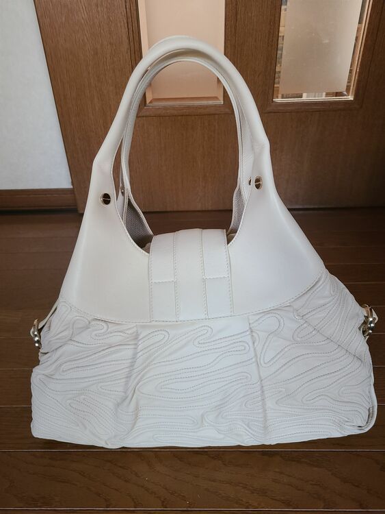 チャンドラ（ブランドバッグ）の商品画像 - 査定依頼日：2025年9月21日 - 最高査定価格：25,000円