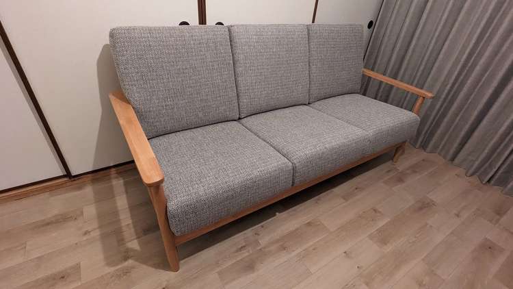 3人用布張りソファ　マイスBE/LBR（家具・寝具）の商品画像 - 査定依頼日：2023年4月28日 - 最高査定価格：5,000円