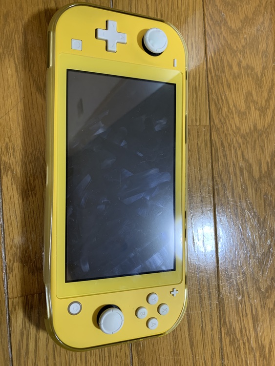Nintendo Switch Lite本体 イエロー（ゲーム機本体・ゲームソフト）の商品画像 - 査定依頼日：2021年1月3日 - 最高査定価格：14,000円