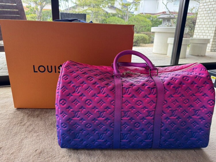 ルイヴィトン トリヨンイリュージョン モノグラム ボストンバッグ（ブランドバッグ）の商品画像 - 査定依頼日：2025年4月15日 - 最高査定価格：450,000円