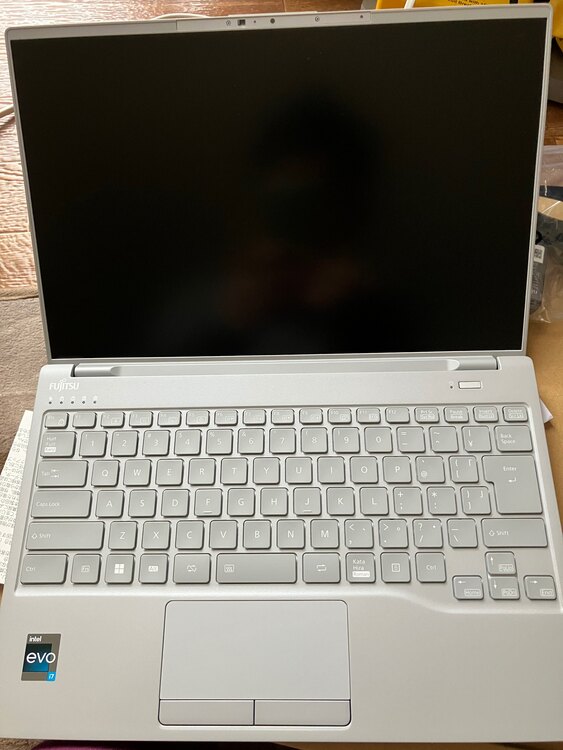 FMV LIFEBOOK UH90/H1（PC・タブレット）の商品画像 - 査定依頼日：2025年4月6日 - 最高査定価格：70,000円