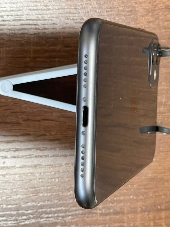 iPhone11 64GB SIMフリー（スマホ）の商品画像 - 査定依頼日：2025年3月26日 - 最高査定価格：23,000円