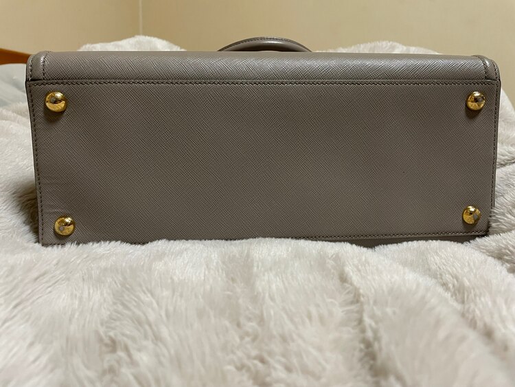 プラダ  （ブランドバッグ）の商品画像 - 査定依頼日：2025年1月17日 - 最高査定価格：70,000円