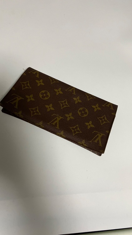 札財布（ブランド財布・小物）の商品画像 - 査定依頼日：2026年8月22日 - 最高査定価格：10,000円