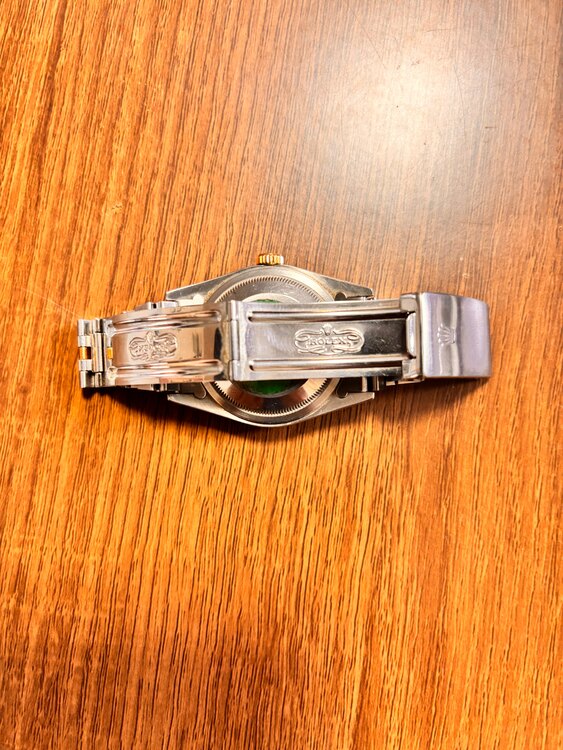 ロレックス デイトジャスト 16233（高級時計）の商品画像 - 査定依頼日：2025年5月19日 - 最高査定価格：800,000円