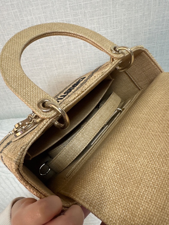 ディオール  （ブランドバッグ）の商品画像 - 査定依頼日：2026年1月30日 - 最高査定価格：235,000円