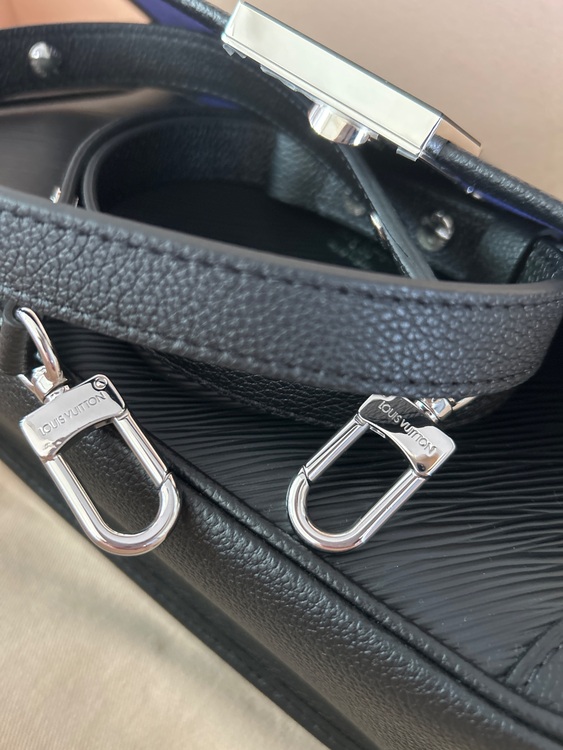 ビュシNM エピ ノワール  M59386（ブランドバッグ）の商品画像 - 査定依頼日：2025年8月22日 - 最高査定価格：200,000円