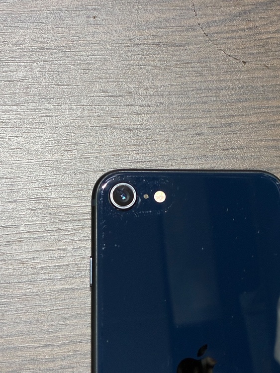 iPhone iPhone SE (第 3 世代) 128GB SIMフリー（スマホ）の商品画像 - 査定依頼日：2026年10月4日 - 最高査定価格：22,500円